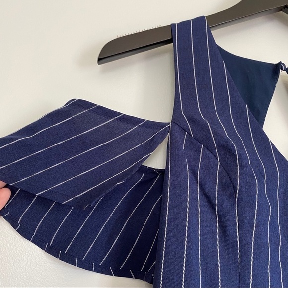 Nwt J.O.A. Pinstripe Cold Shoulder Dress XS - Picture 6 of 11